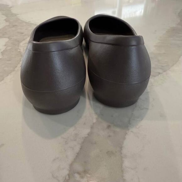Crocs Slip On Casual Ballet Flats Women’s 9 Brown Rubber Minimalist Comfort Work - Picture 3 of 7